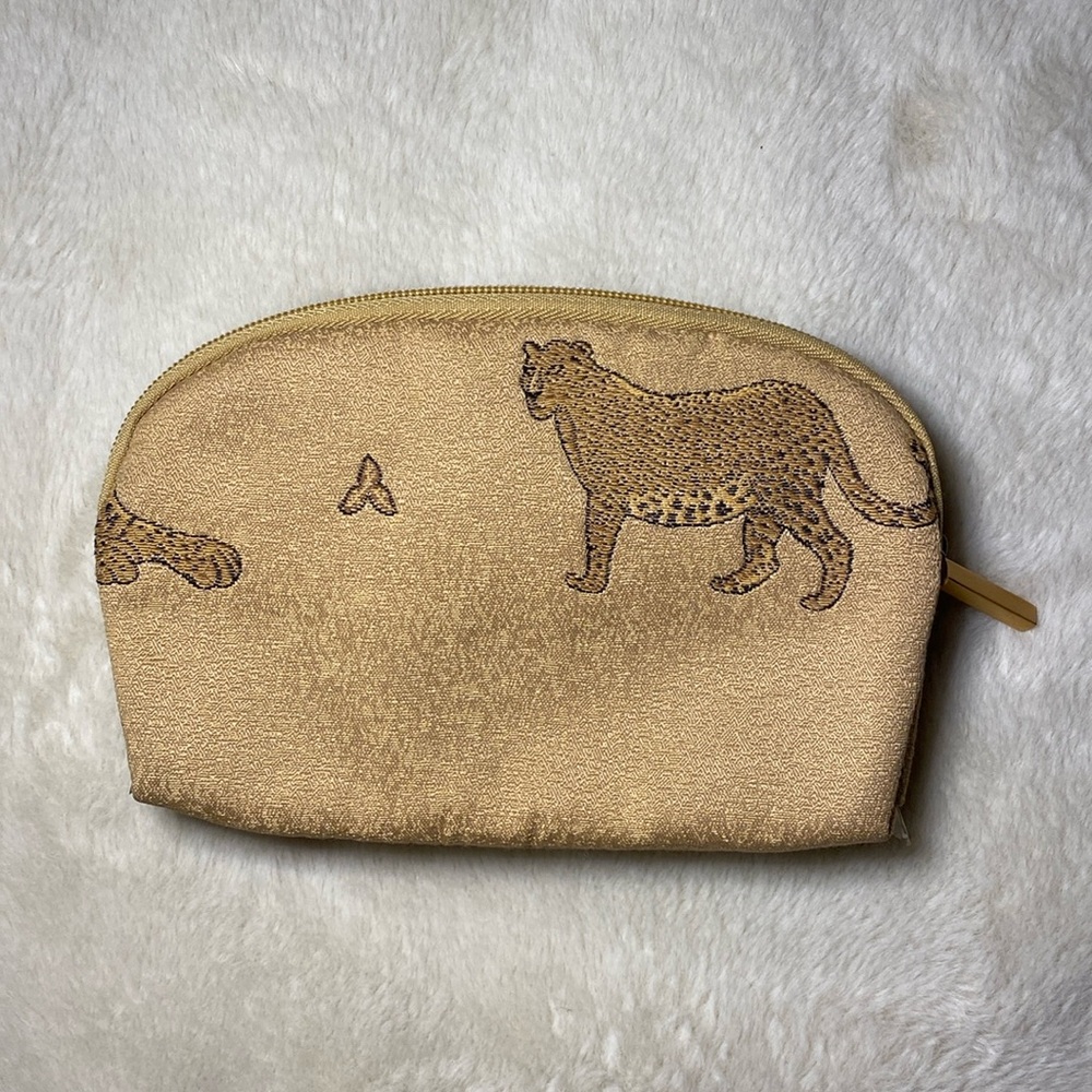 Chic Tan Cosmetic Bag with Cheetah Pattern